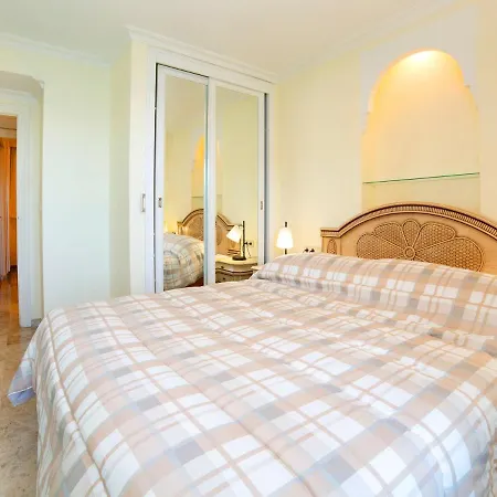 Appartement Orellana-2 *